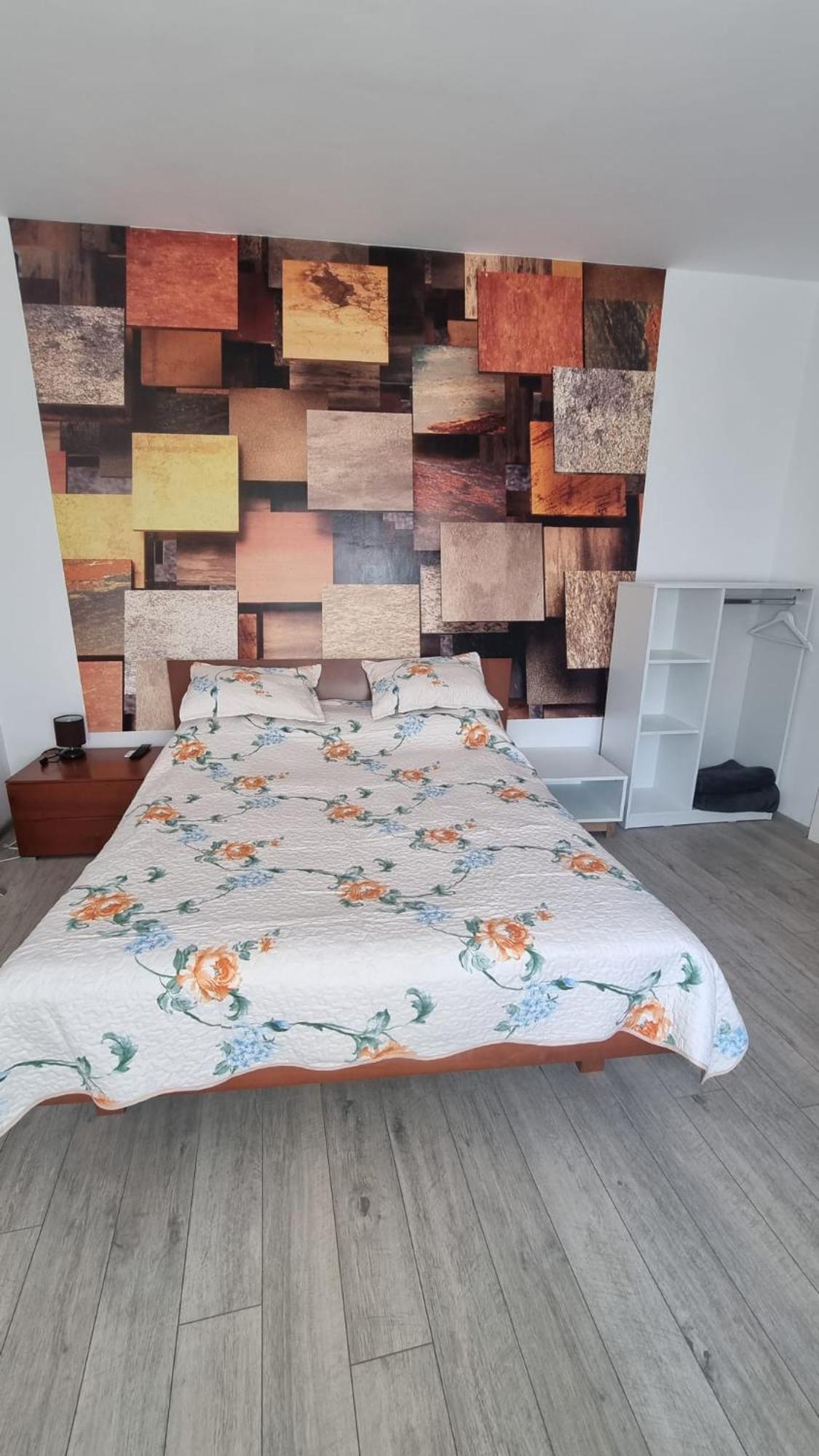 Hotel Casa Musceleana à Cîmpulung Extérieur photo